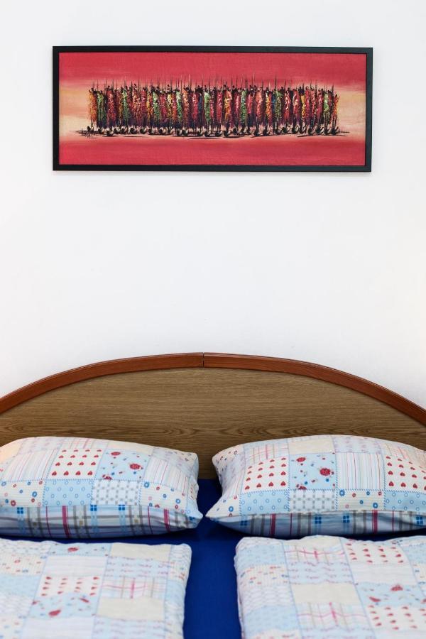 Apartments Kosovka 1398 Pjescana Uvala Ngoại thất bức ảnh