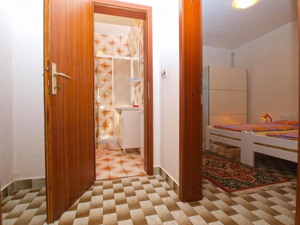 Apartments Kosovka 1398 Pjescana Uvala Ngoại thất bức ảnh